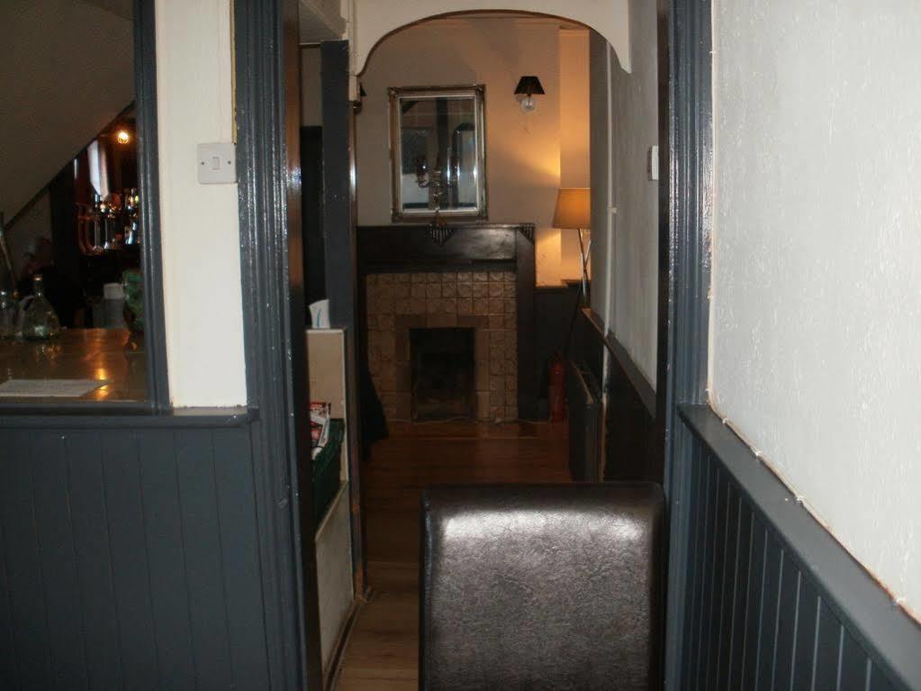 The Crown Inn Keynsham Eksteriør billede